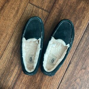 Ugg Slippers Size 8